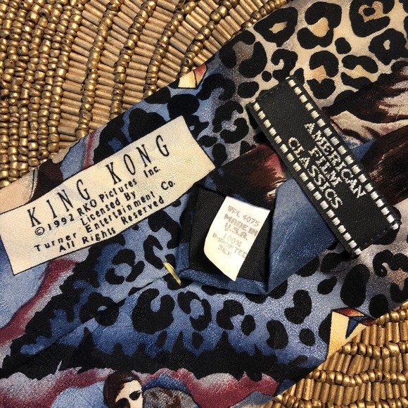 American Film Classics Men's Tie 90s 1992 King Kong (Old Movie) Silk Necktie - Picture 4 of 8